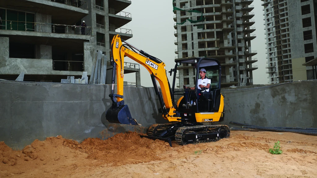 JCB 30 Plus