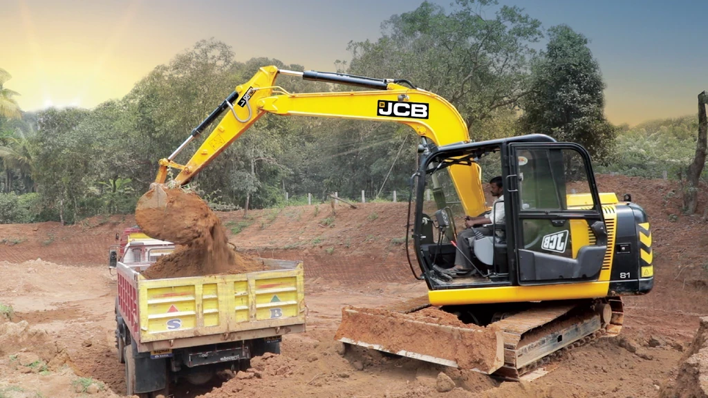 JCB 81